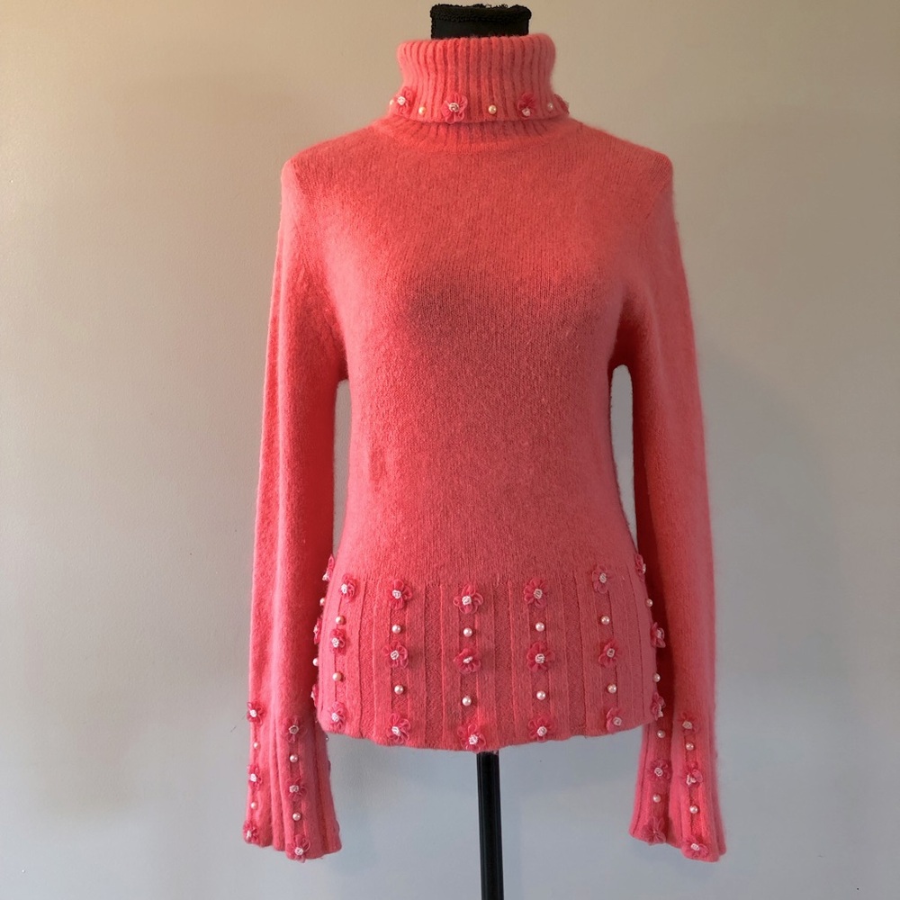 Women’s Vintage Pink Angora Turtleneck Sweater with Flower Pearl Accents size S